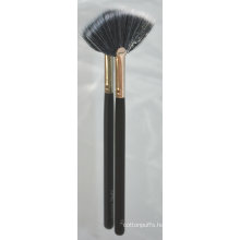 Cleaning Dust Makeup Brush